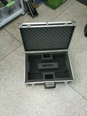 厂家直销：高档防潮多功能航空铝合金拉杆箱  航空箱，仪器箱，铝合金工具箱专业定做，天津中太批发 箱扣 搭扣 行李箱锁扣 航空箱配件 箱包五金配件 航空箱各类锁具、搭扣