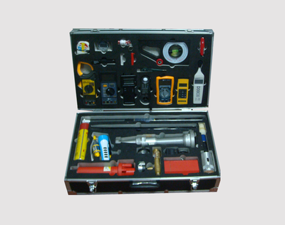 厂家直销：消防器材工具箱厂家推荐：航空铝合金仪器箱 （精品推荐）消防器材应急箱 定做多功能铝合金航空箱 工具箱仪器箱 安全密码箱 演出音响灯光周转箱 